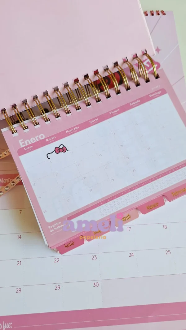 Agenda Mooving 2026 diaria Hello Kitty - Imagen 11