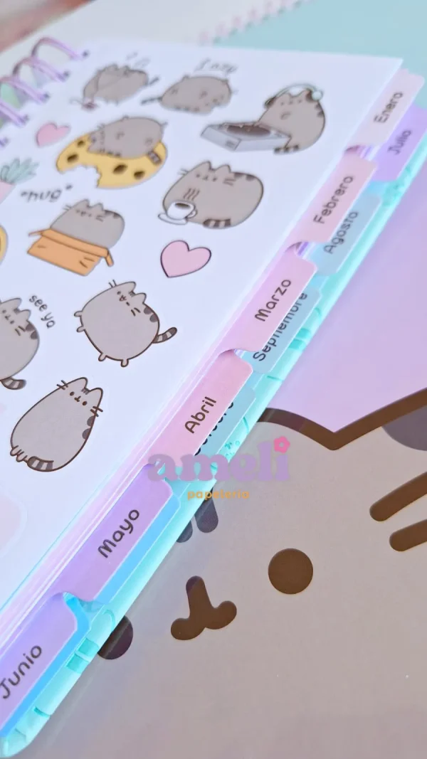 Agenda Mooving 2026 diaria Pusheen - Imagen 4