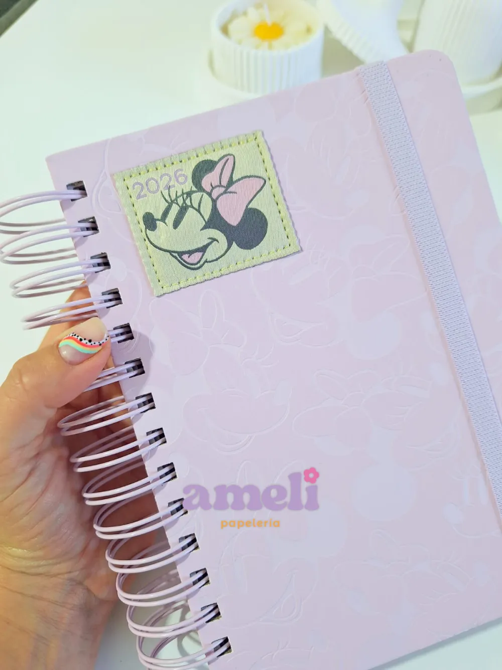 Agenda Mooving 2026 diaria Minnie Mouse - Imagen 3