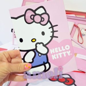 Block con 8 diseños de hojas Hello Kitty Mooving