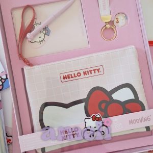 Kit de papeleria Hello Kitty Mooving